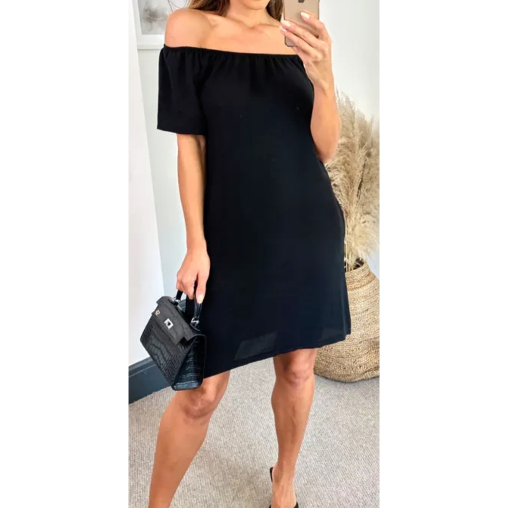 NWT Express womens off the shoulder size xs all black mini